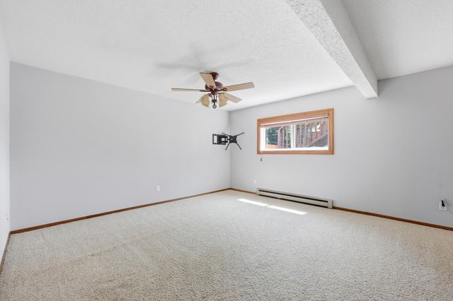 2523 33rd Avenue S, Moorhead, MN 56560
