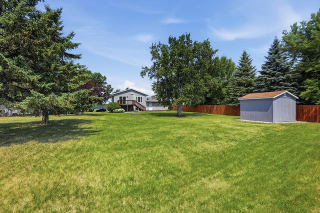 2523 33rd Avenue S, Moorhead, MN 56560