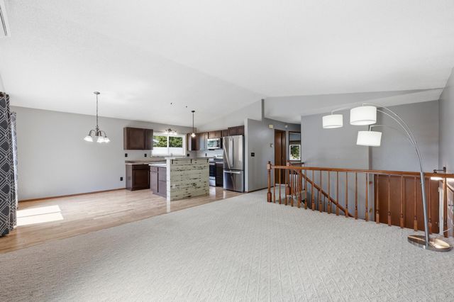 2523 33rd Avenue S, Moorhead, MN 56560