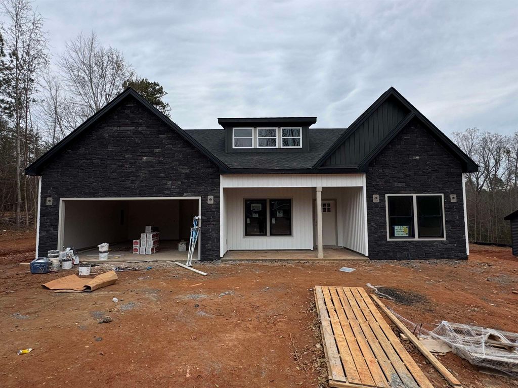 169 Nicholls Drive, Spartanburg, SC 29301