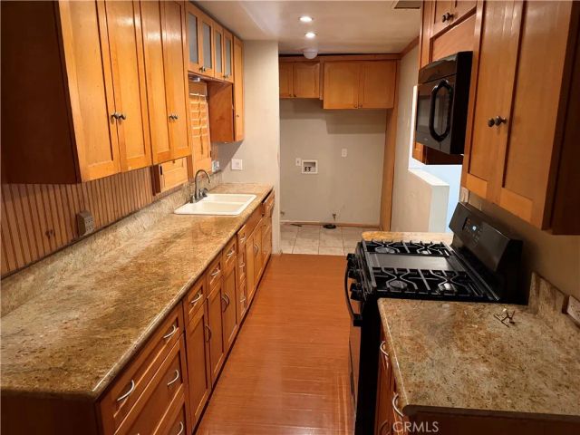 1932 W 84th, Los Angeles, CA 90047