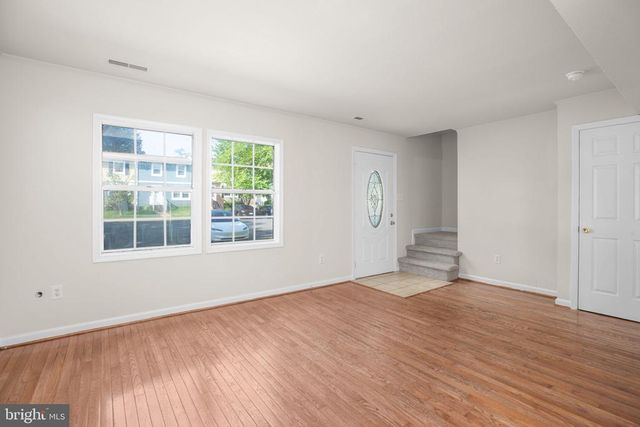 1804 PICADILLY CIRCUS, Culpeper, VA 22701