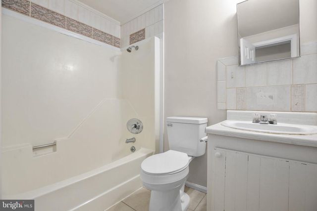 1804 PICADILLY CIRCUS, Culpeper, VA 22701