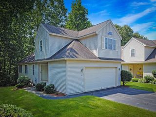 15 Heather Dr 27, Methuen, MA 01844
