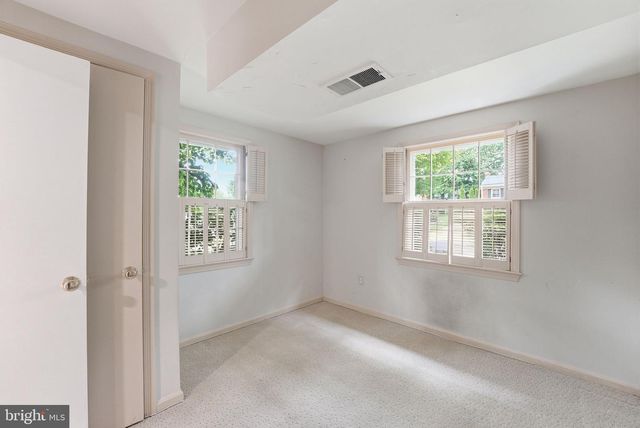 2419 CLAREMONT DR, Falls Church, VA 22043