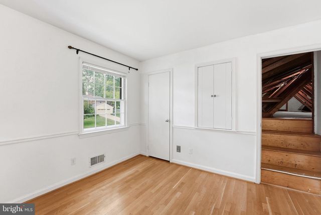 2419 CLAREMONT DR, Falls Church, VA 22043