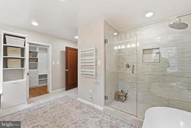2419 CLAREMONT DR, Falls Church, VA 22043