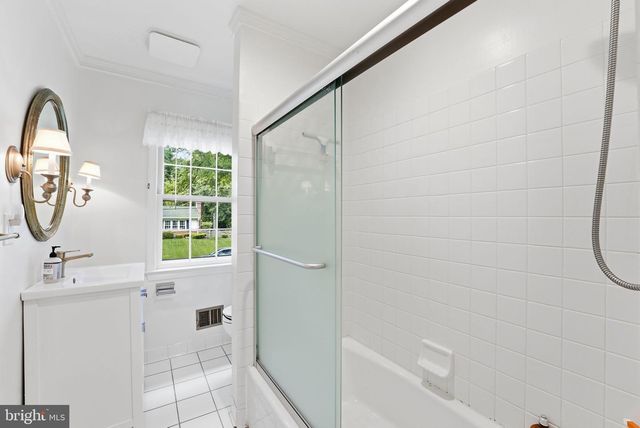 2419 CLAREMONT DR, Falls Church, VA 22043