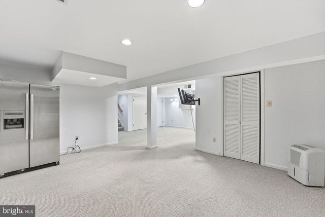2419 CLAREMONT DR, Falls Church, VA 22043