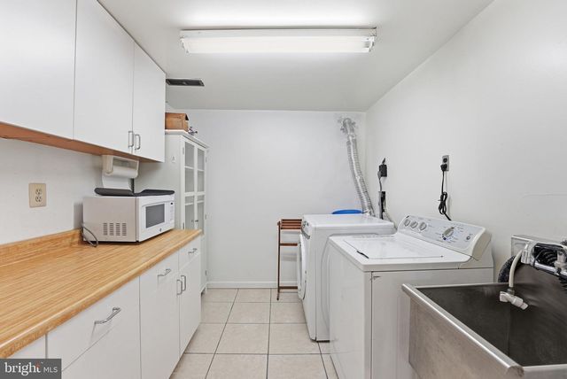 2419 CLAREMONT DR, Falls Church, VA 22043