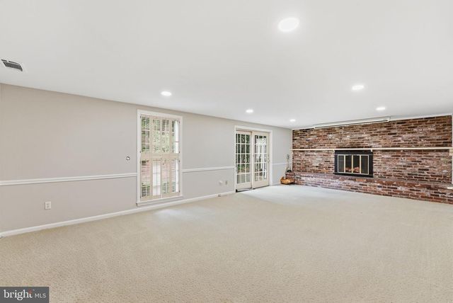 2419 CLAREMONT DR, Falls Church, VA 22043