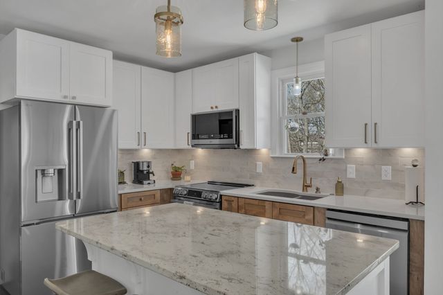 606 Westboro Dr, Nashville, TN 37209