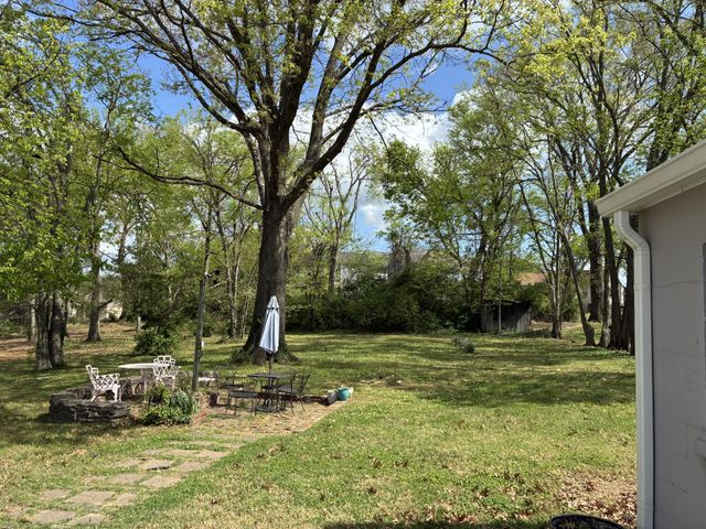 606 Westboro Dr, Nashville, TN 37209