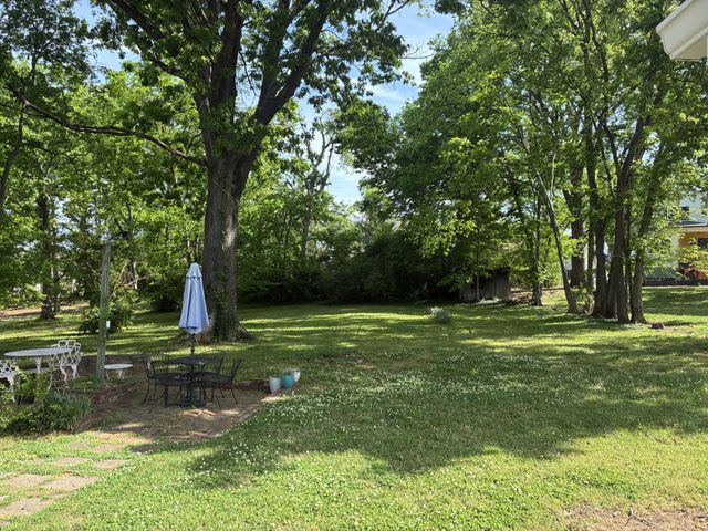 606 Westboro Dr, Nashville, TN 37209