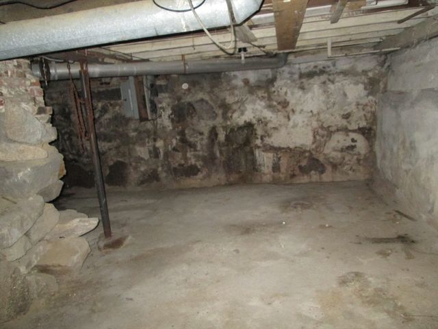 433 Putnam Hill Road, Sutton, MA 01590