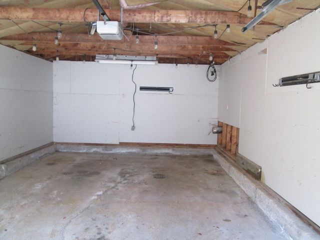 433 Putnam Hill Road, Sutton, MA 01590