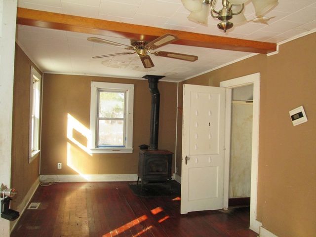 433 Putnam Hill Road, Sutton, MA 01590