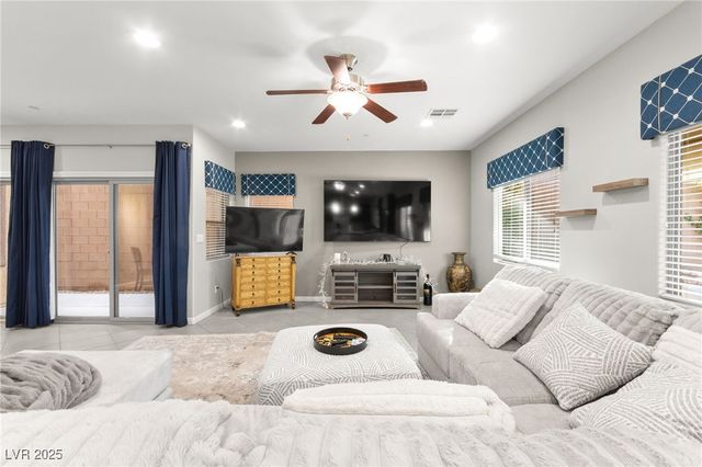 145 Strone Street, Henderson, NV 89012