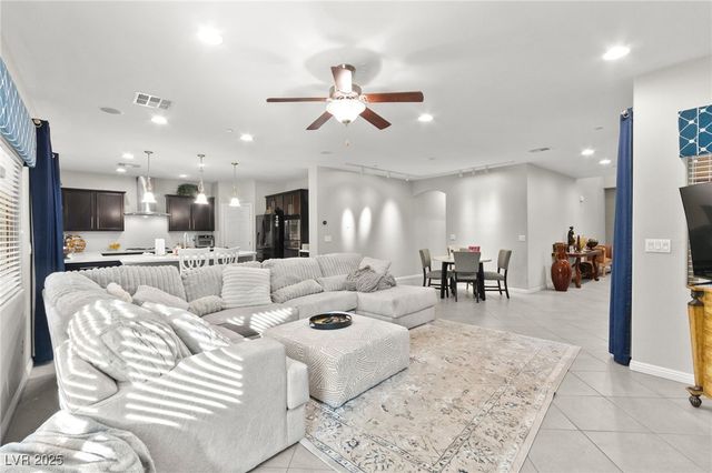 145 Strone Street, Henderson, NV 89012