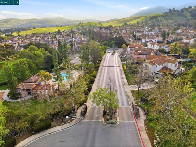 5244 S Montecito Dr, Concord, CA 94521
