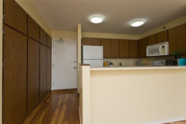 98-402 Koauka Loop 1909, Aiea, HI 96701