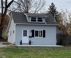 34010 Victor Drive, Eastlake, OH 44095