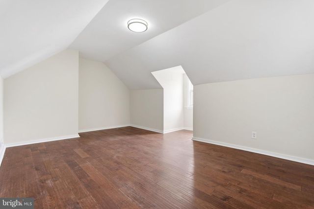 8001 W END DR, Baltimore, MD 21226