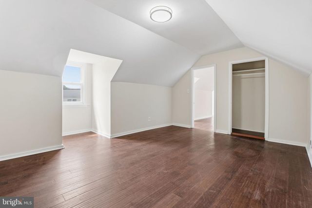 8001 W END DR, Baltimore, MD 21226