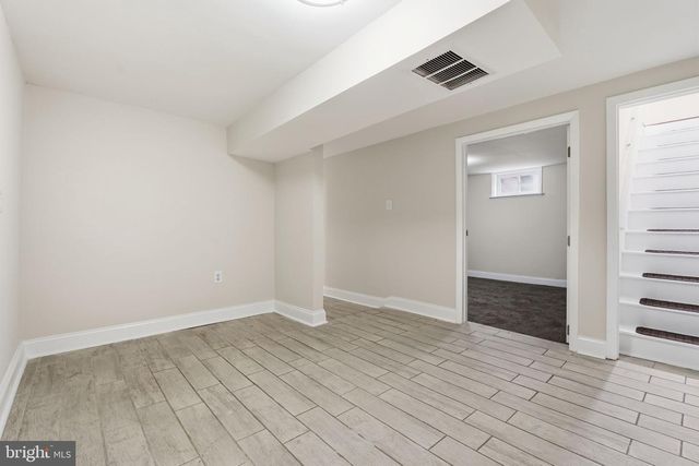 8001 W END DR, Baltimore, MD 21226