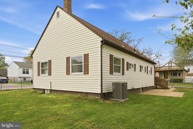8001 W END DR, Baltimore, MD 21226
