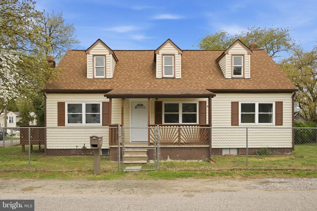 8001 W END DR, Baltimore, MD 21226