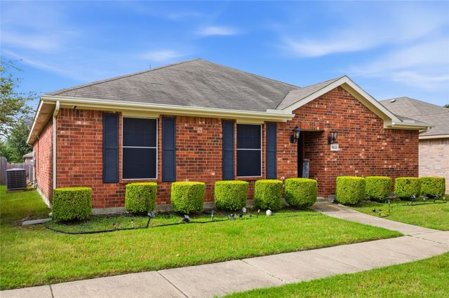 1936 Rosa Parks Boulevard, Lancaster, TX 75146