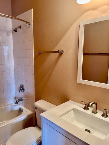 5579 55th Avenue, Vero Beach, FL 32967