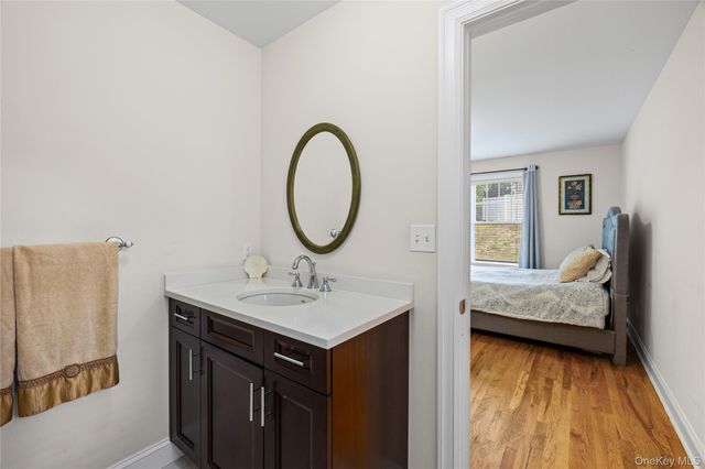 3 Clear Creek Court, Huntington Station, NY 11746