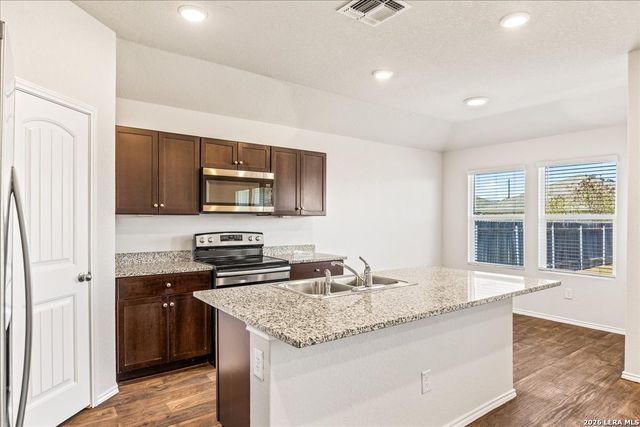 763 Armadillo, Seguin, TX 78155