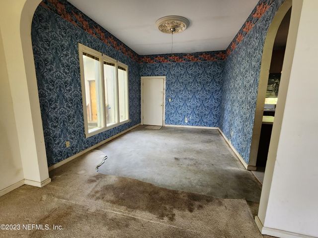 2816 LAKE SHORE Boulevard, Jacksonville, FL 32210