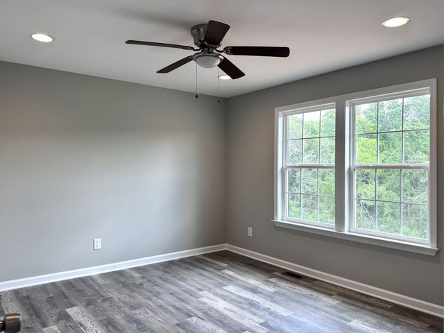 1001 Addys Ln, Lawrenceburg, TN 38464
