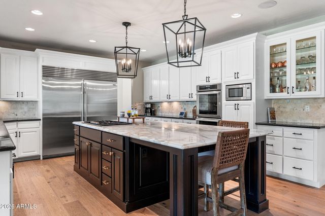 8701 N 64TH Place, Paradise Valley, AZ 85253