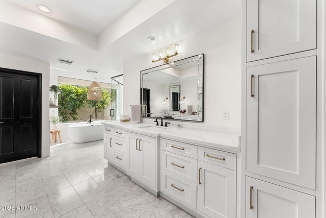 8701 N 64TH Place, Paradise Valley, AZ 85253