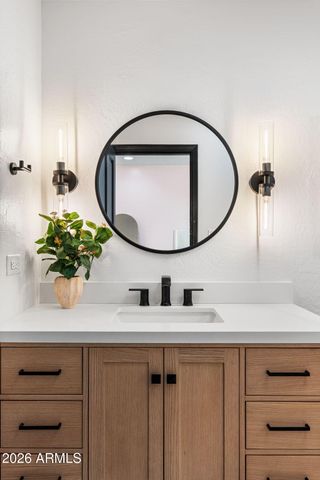 8701 N 64TH Place, Paradise Valley, AZ 85253