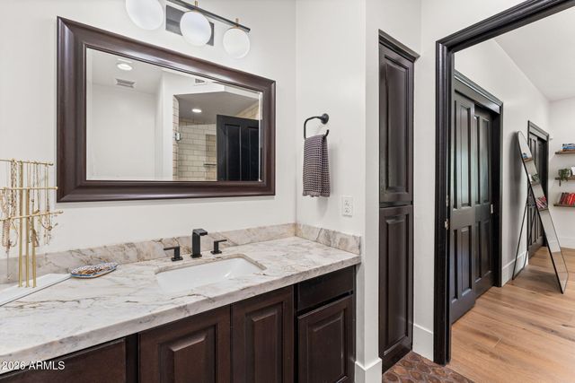 8701 N 64TH Place, Paradise Valley, AZ 85253