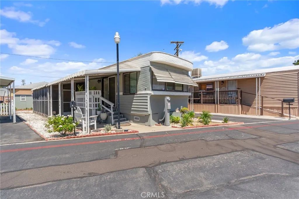 17455 Marygold, Bloomington, CA 92316