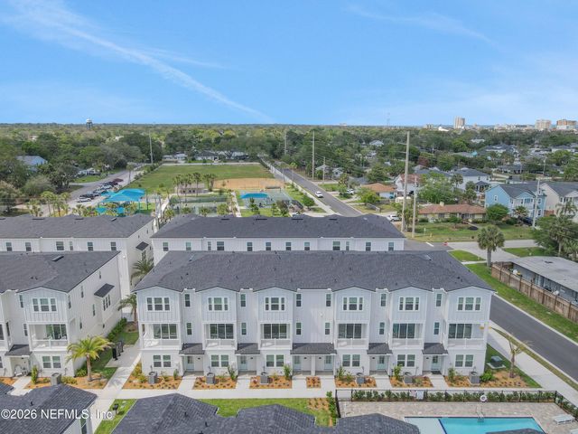 12 N BEACH Way, Jacksonville Beach, FL 32250