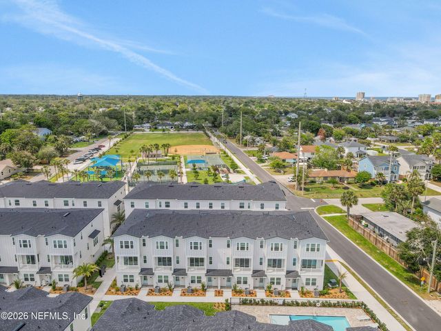 12 N BEACH Way, Jacksonville Beach, FL 32250