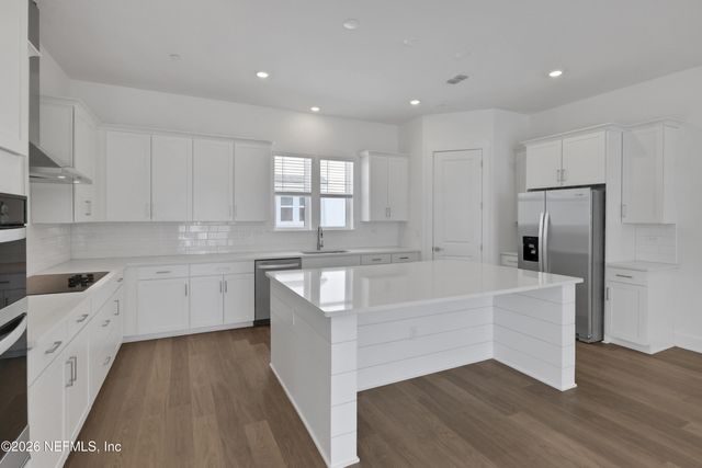 12 N BEACH Way, Jacksonville Beach, FL 32250