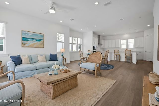 12 N BEACH Way, Jacksonville Beach, FL 32250