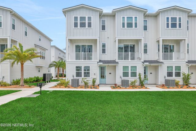 12 N BEACH Way, Jacksonville Beach, FL 32250