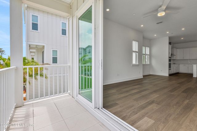 12 N BEACH Way, Jacksonville Beach, FL 32250