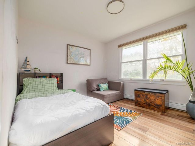 2400 Aldrich Lane, Laurel, NY 11948