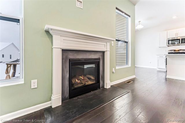 8126 Carston Lane, Brighton, MI 48116